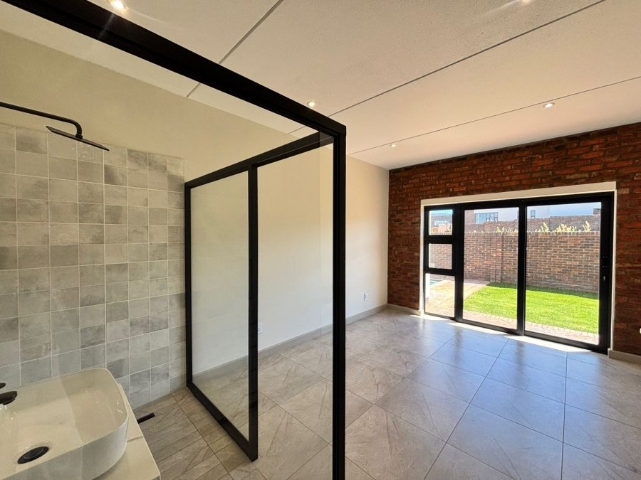 To Let 3 Bedroom Property for Rent in Helderzicht Eco Estate North West